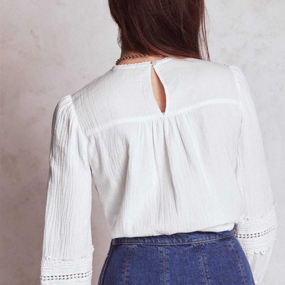 Boden- “Trim interest” White  Detail Top - Picture 2 of 10